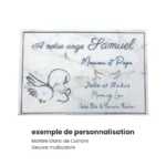 plaque funéraire en marbre blanc personnalsiée